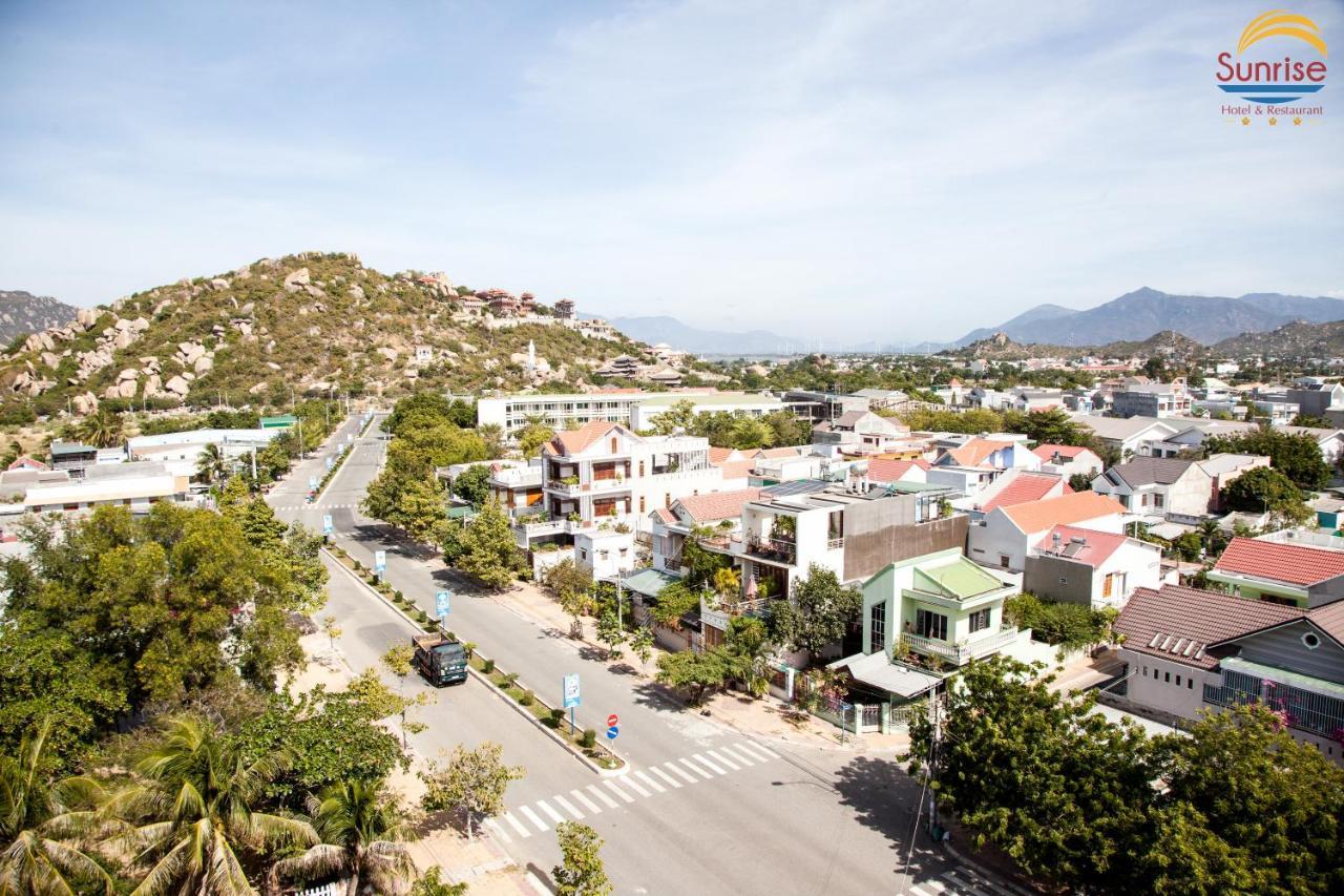 Hotel KháCh SạN Sunrise Ninh ThuạN Phan Rang Exterior foto